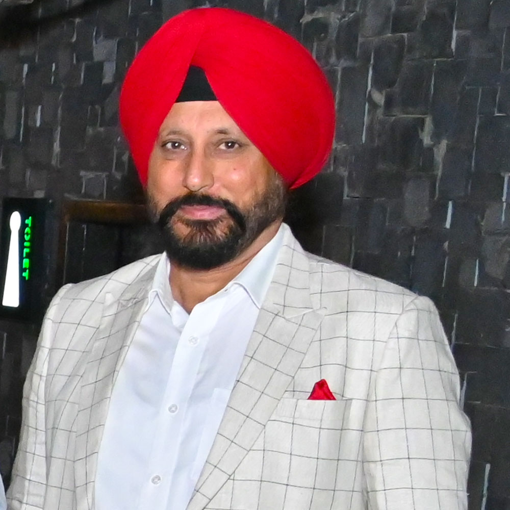 Lt Col Navdeep Singh  Narang, VSM – CEO